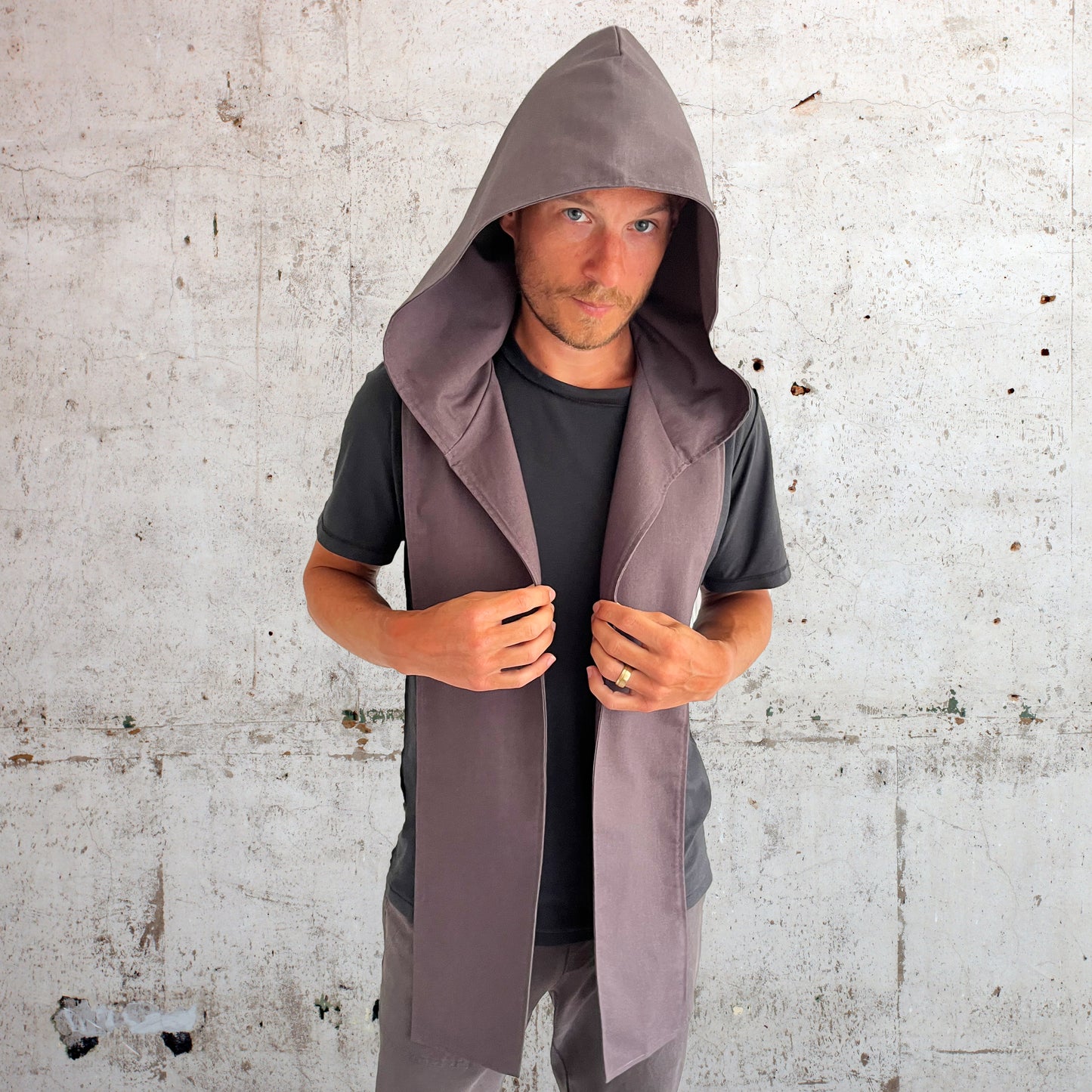 EMPIRE HOOD SCARF GREY