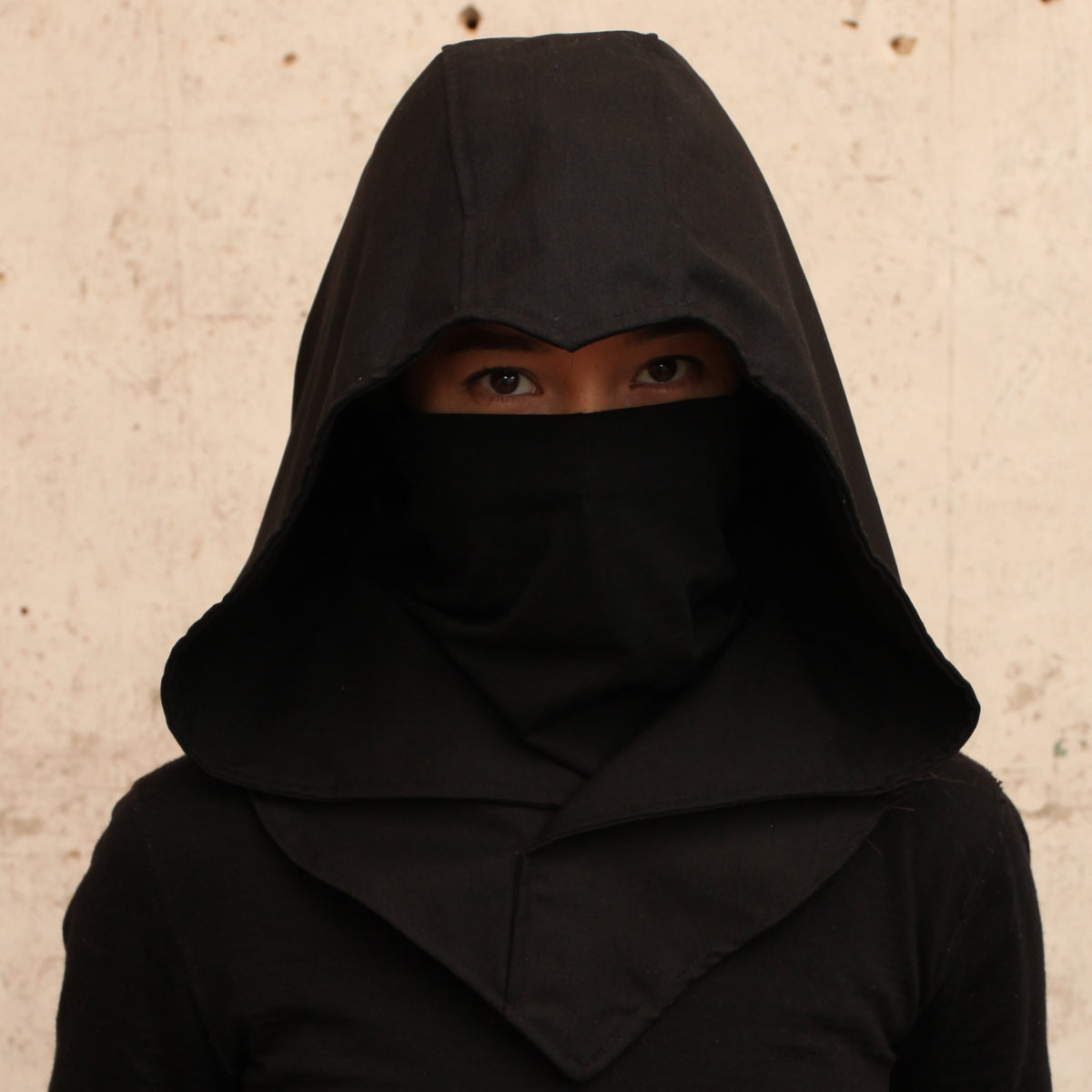 ASSASSIN BLACK LINEN